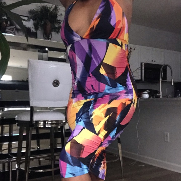 Multi color fitted dress - Picture 2 of 3